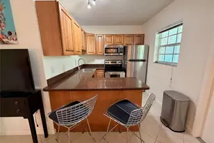 2660 NE 8th Ave, Wilton Manors, FL 33334 - Photo 7