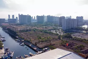 2841 NE 185th St, Miami, FL 33180 - Photo 23