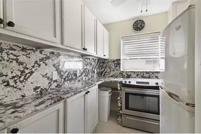 3212 NE 7th Place #12, Pompano Beach, FL 33062 - Photo 7