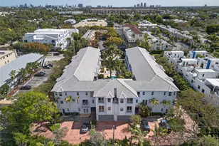 2725 NE 8th Ave, Wilton Manors, FL 33334 - Photo 1