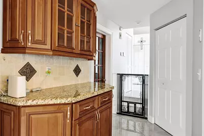 11064 Bismarck Place, Hollywood, FL 33026 - Photo 9