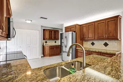 11064 Bismarck Place, Hollywood, FL 33026 - Photo 19