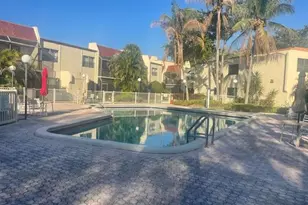 301 N Pine Island Rd, Plantation, FL 33324 - Photo 11