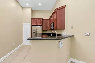 16102 Emerald Estates Dr, Weston, FL 33331 - Photo 7