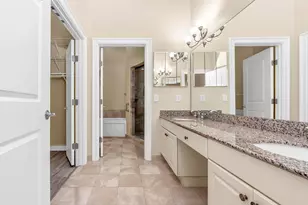 16102 Emerald Estates Dr, Weston, FL 33331 - Photo 23