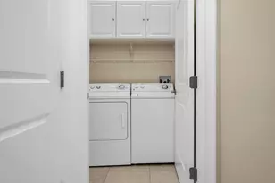 16102 Emerald Estates Dr, Weston, FL 33331 - Photo 29