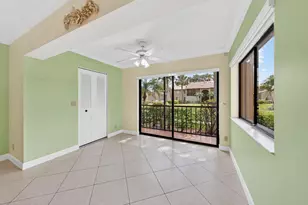 526 Shady Pine Way, Greenacres, FL 33415 - Photo 9