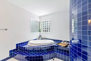 1574 NE 38th St, Oakland Park, FL 33334 - Photo 11