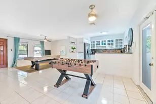 1574 NE 38th St, Oakland Park, FL 33334 - Photo 45