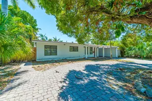 1574 NE 38th St, Oakland Park, FL 33334 - Photo 41