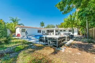 1574 NE 38th St, Oakland Park, FL 33334 - Photo 37