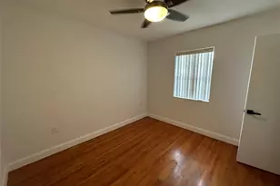 445 NE 109th St, Miami, FL 33161 - Photo 9