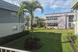 278 Flanders F, Delray Beach, FL 33484 - Photo 3