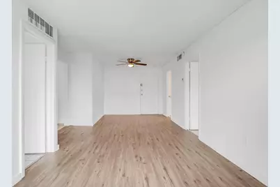 4801 NW 7th Street #503-16, Miami, FL 33126 - Photo 13