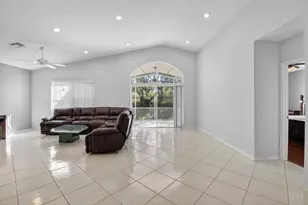 9820 Lemonwood Dr, Boynton Beach, FL 33437 - Photo 11