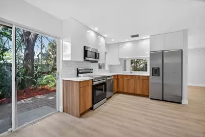 9870 NW 2nd Street, Plantation, FL 33324 - Photo 3