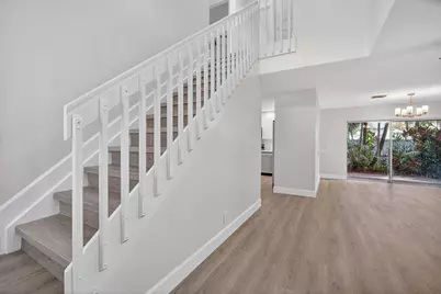 9870 NW 2nd Street, Plantation, FL 33324 - Photo 13