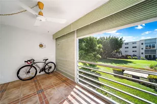 2615 NE 3rd Ct, Boynton Beach, FL 33435 - Photo 13