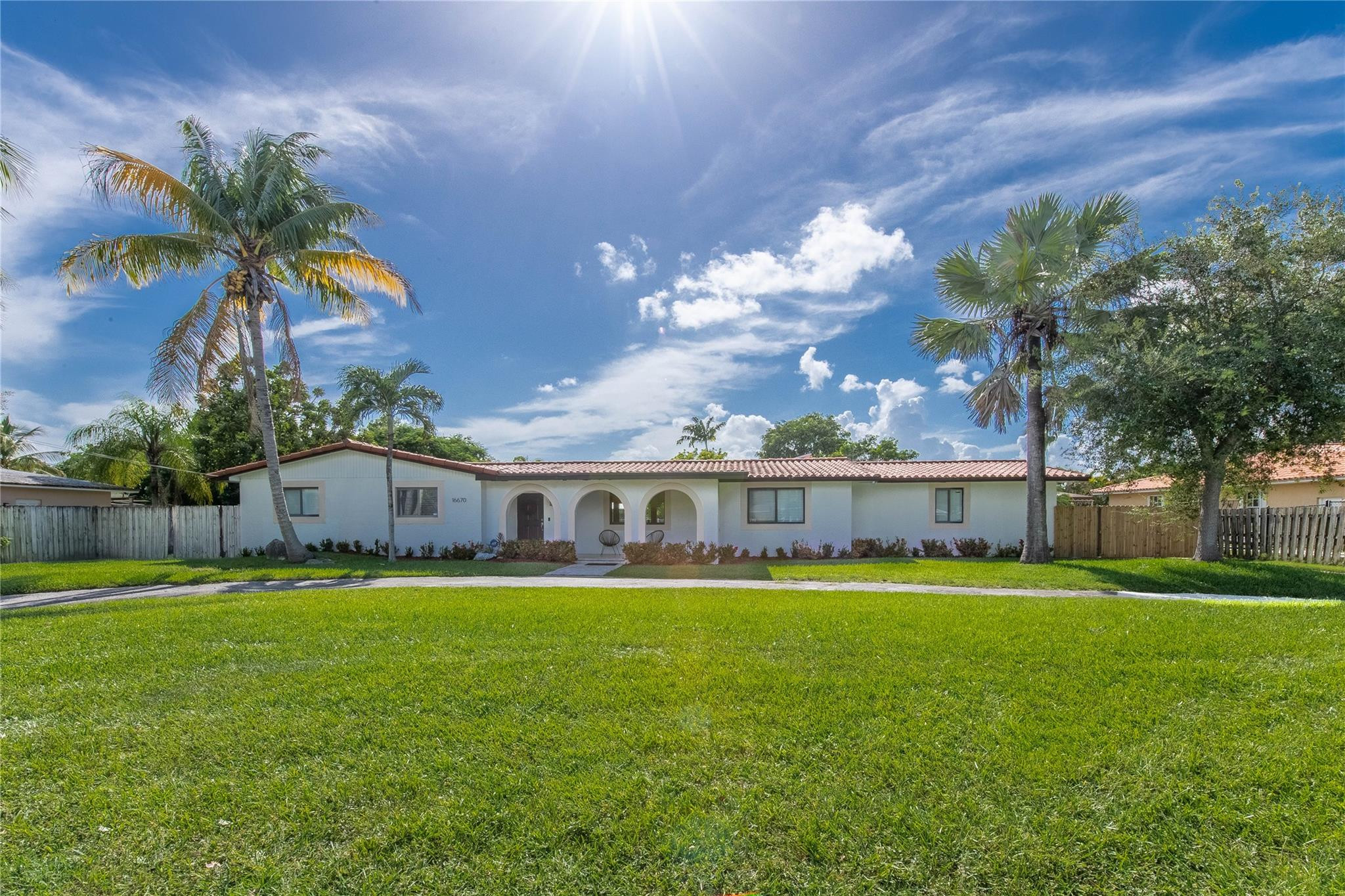 16670 SW 90th Ave - 16670 SW 90th Ave, Palmetto Bay, FL 33157 Luxury Property | Jose Angel Pina