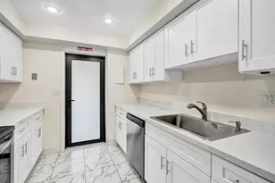 3541 NW 95th Terrace, Sunrise, FL 33351 - Photo 11