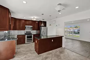 30 NE 139th St, North Miami, FL 33161 - Photo 17