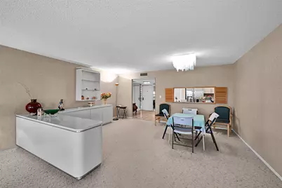 3960 Oaks Clubhouse Drive #407, Pompano Beach, FL 33069 - Photo 5