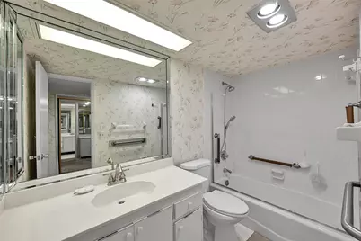 3960 Oaks Clubhouse Drive #407, Pompano Beach, FL 33069 - Photo 27