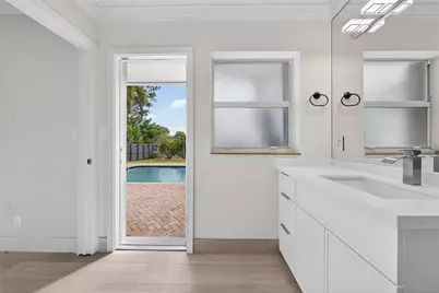1762 NE 38th Street, Oakland Park, FL 33334 - Photo 17