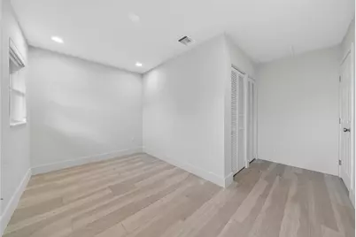 1762 NE 38th Street, Oakland Park, FL 33334 - Photo 33