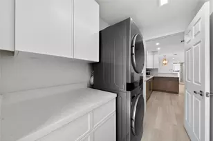 1762 NE 38th St, Oakland Park, FL 33334 - Photo 35