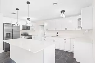 1013 Hispana Ave, Fort Pierce, FL 34982 - Photo 7