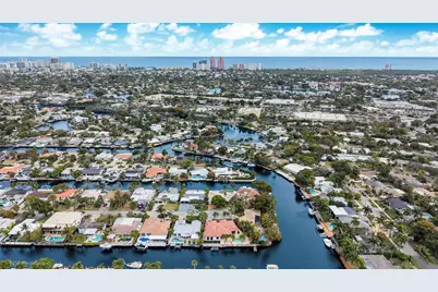 2108 NE 18th Avenue, Wilton Manors, FL 33305 - Photo 41