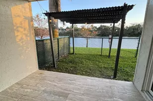 9530 E Plum Harbor Way, Tamarac, FL 33321 - Photo 23