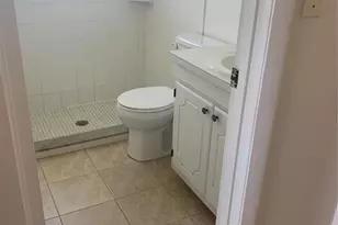 619 SE Clifton Ln, Port Saint Lucie, FL 34983 - Photo 5