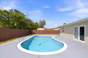 640 SW 68th Terrace, Pembroke Pines, FL 33023 - Photo 3