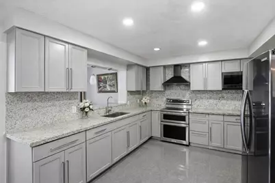 640 SW 68th Terrace, Pembroke Pines, FL 33023 - Photo 13