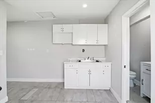 640 SW 68th Terrace, Pembroke Pines, FL 33023 - Photo 27