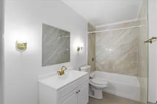 640 SW 68th Terrace, Pembroke Pines, FL 33023 - Photo 19