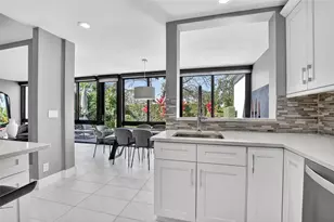 19480 Sawgrass Dr, Boca Raton, FL 33434 - Photo 15