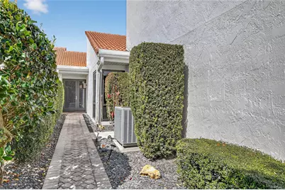 19480 Sawgrass Drive #1703, Boca Raton, FL 33434 - Photo 3