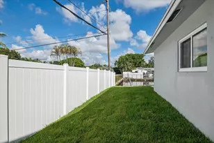 1921 NW 31st Ct, Oakland Park, FL 33309 - Photo 19