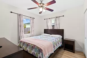 41 NE 46th St, Oakland Park, FL 33334 - Photo 11