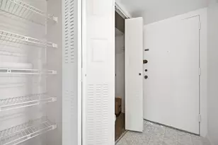 2801 Somerset Dr, Lauderdale Lakes, FL 33311 - Photo 11