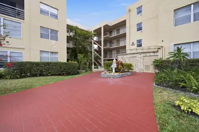 2801 Somerset Drive #401, Lauderdale Lakes, FL 33311 - Photo 21