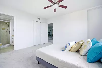 2801 Somerset Drive #401, Lauderdale Lakes, FL 33311 - Photo 13