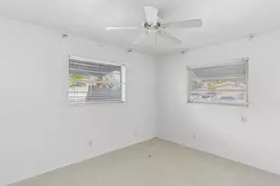 560-564 NE 34th St, Oakland Park, FL 33334 - Photo 31