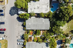 560-564 NE 34th St, Oakland Park, FL 33334 - Photo 5