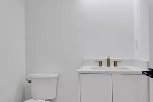 606 SW 7th Ave, Fort Lauderdale, FL 33315 - Photo 7