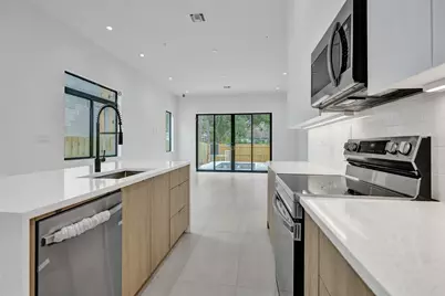 606 SW 7th Avenue, Fort Lauderdale, FL 33315 - Photo 15