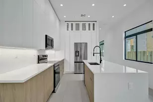 606 SW 7th Ave, Fort Lauderdale, FL 33315 - Photo 13